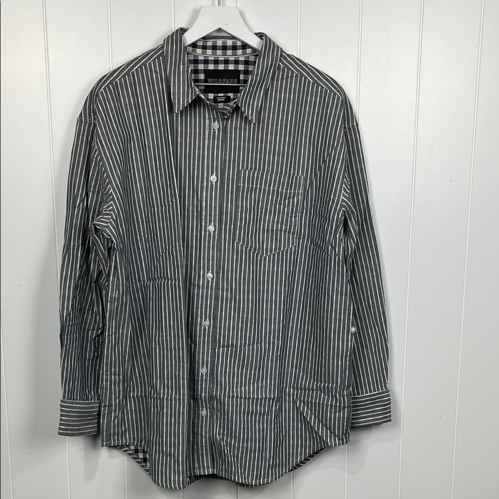 Wild Fang Womens Button Up Shirt M Gray White Stripe Pocket Checkered Interior